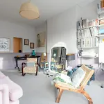 Charming 2Bd Hideaway - Caledonian Road Camden!
