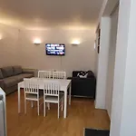 1 Bed, G-Floor Apt Close To O2, Excel And City Airport