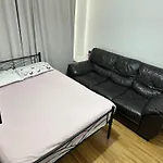 2 Bed Flat In London
