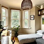 Artistic Pied-A-Terre, Steps From The Tube, Moments From London\'S Heart