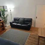 Spacious Flat In Central London