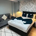Beautiful Studio Apartment Edgware Road