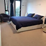 Superb Spacious 1Bedroom Zone 1 London Apartment