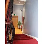 G3- Great Studio For 2 With Patio Near Hyde Park