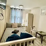 Studio Flat Acton High Street