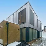 Mysquare Dalston Three Bed Apartment