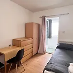 Cosy Studio - London