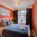 2 Bedroom Apartment Edgware Road Paddington London