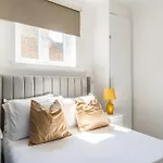 Gorgeous 2Bed Apartment In Fulham, London