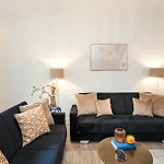 Gloucester Rd-Southkensington-Hydepark-Harrods-G13