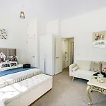 Livestay Studio Apartment In London Westminster