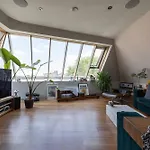 Penthouse Of Old Piano Factory In Kentish Town - Homestay