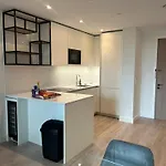 Wembley Luxury Apartment