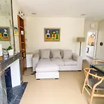 Quaint 1Bd Flat Private Balcony West Kensington