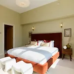 The Spitalfields Beauty - Bright 2Bdr Flat