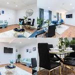 Modern Two Bed Apartment Kensington With Free Wifi