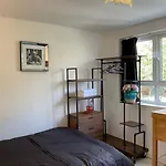 Studio4 Stylish Modern Studio With Luxe Amenities Near Olympia