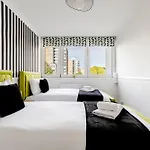 3Br Off A13 , Sleeps 6, 2Mins To Langdon Dlr,Free Parking