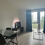 Wembley Luxury Apartment