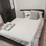 Kilburn High Road Studio Apartments