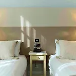 London Bridge Hotel