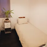 Charming Room Near Central London