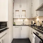 Sugared Almond - 1 Bedroom Apartment Notting Hill