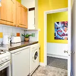 1 Bedroom Apartment In Central London