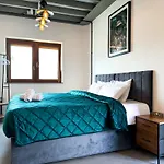 Unique Studio Apartment With Private Garden