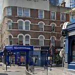Charming Central London Studio With Sofabed