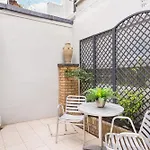 Stunning Knightsbridge 2Bed Flat!