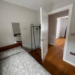 2-Bedroom Flat Walking Distance To Excel London - Perfect Location!