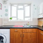 Spacious 2-Bedroom Apartment With Terrace, Garden Views & Free Wifi Near Olympic Stadium