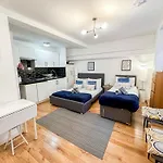 Detached House With Free Parking In Little Venice Near Paddington Hyde Park
