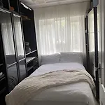 Cosy Flat In London