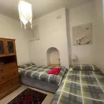 Cosy Central London Apartment 003