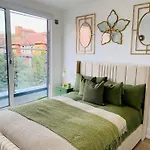 Luxury Shoreditch Penthouse!