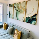 Luxury Shoreditch Penthouse!