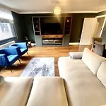 Lux 3 Bed 5 Mins To Oxford Street
