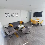 2 Double Bedroom Garden Flat In Acton,London