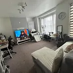 1 Bedroom House, Seven Sisters, Tottenham