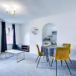 Apartment Near Central London