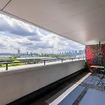 Modern Comfort Stratford 3Br Duplex