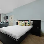 Nine Elms Modern Studio Apartments