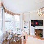 Tranquil 3Bdr Haven In Stockwell Near The Oval