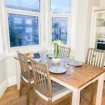 Tranquil 3Bdr Haven In Stockwell Near The Oval