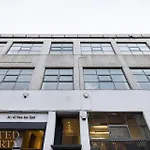 Spacious & Bright Loft Apartment - Shoreditch