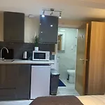 Grays Inn Road - Room 5