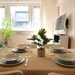 Chic 4-Bed Apartment In Trendy Clerkenwell W Balcony And Walking Distance To Tube