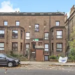 Central Chic 2 Bedroom London Flat